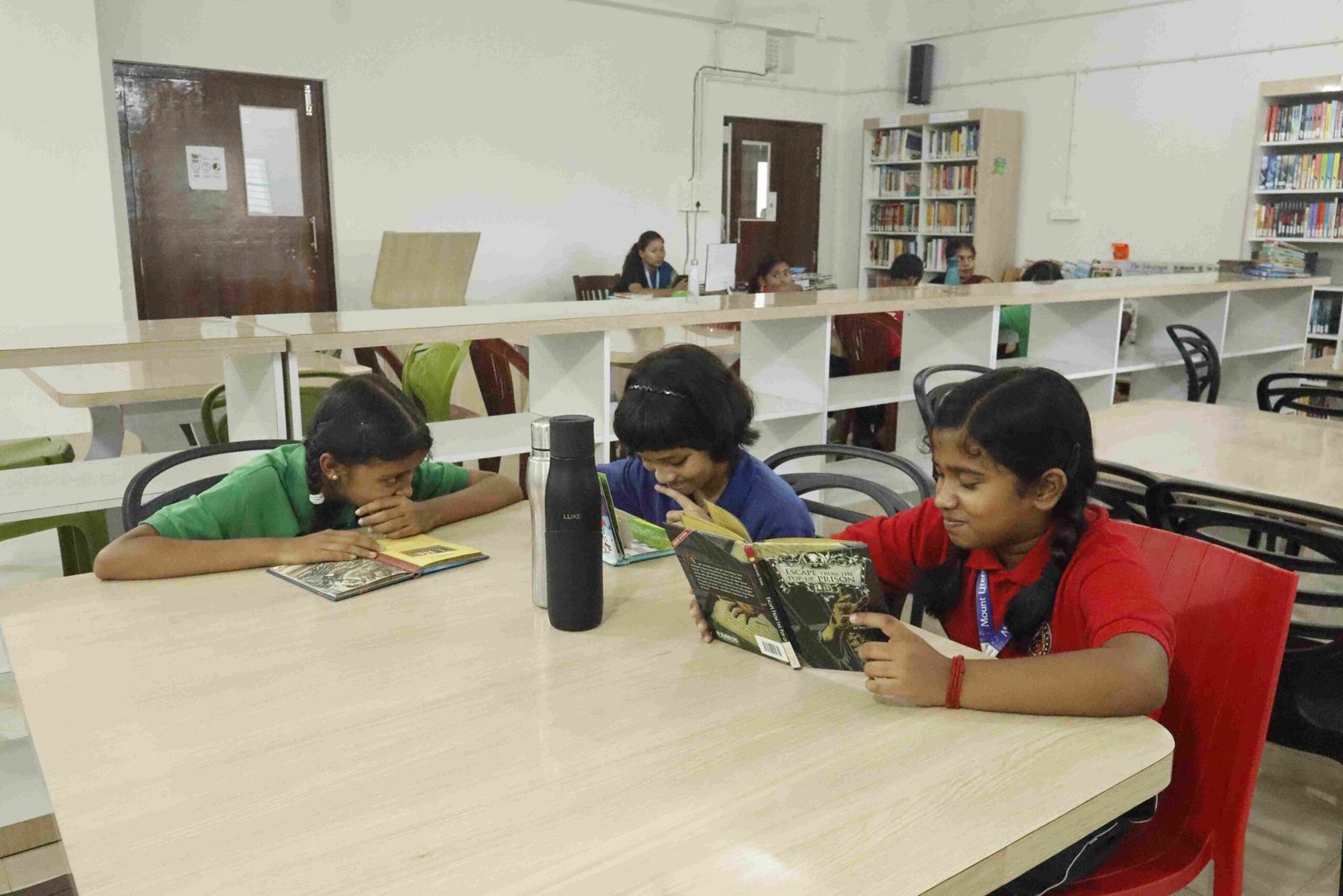 Library at MLZS Islampur